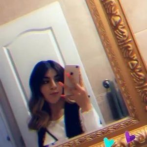 Meet your Posher, Julia